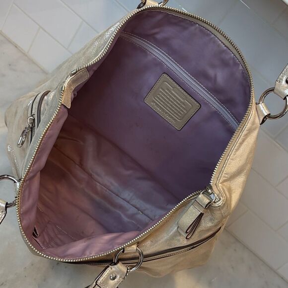 Coach Poppy Daisy Signature Logo Metallic Leather XL Tote Shoulder Bag - Picture 12 of 15